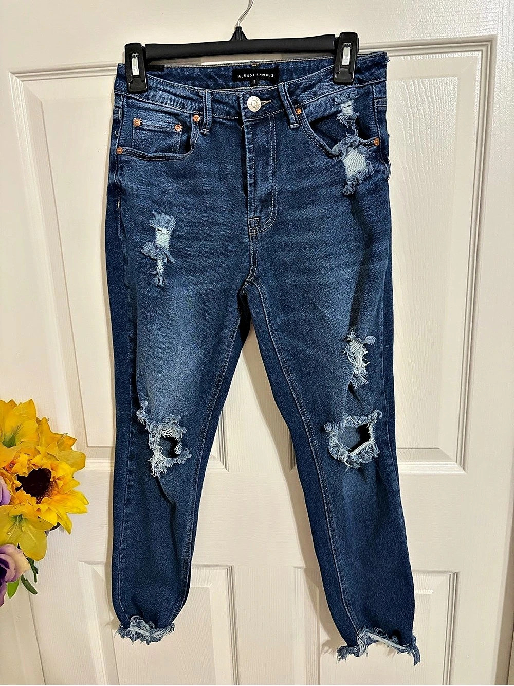 Almost Famous Distressed Skinny Jeans Blue Size 3